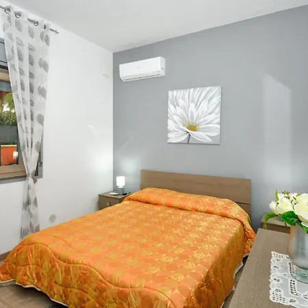 Lucy Holiday home *