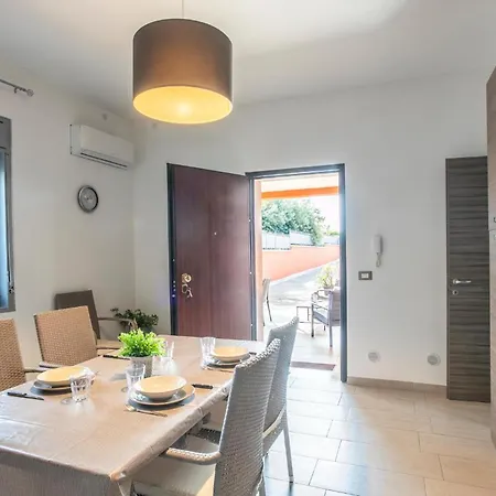 Lucy Semesterbostad Syrakusa